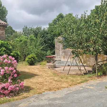 בית נופש Mont De Tournee